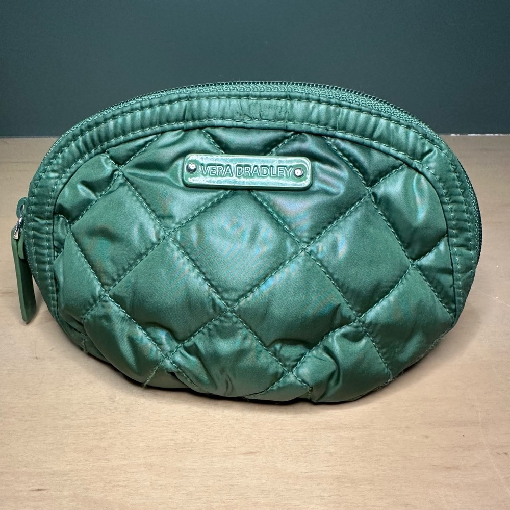 Vera Bradley Makeup Bag 7” Green With Floral Fabric Inside Zipper Close